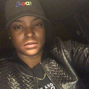 Meet your Posher, Shantia